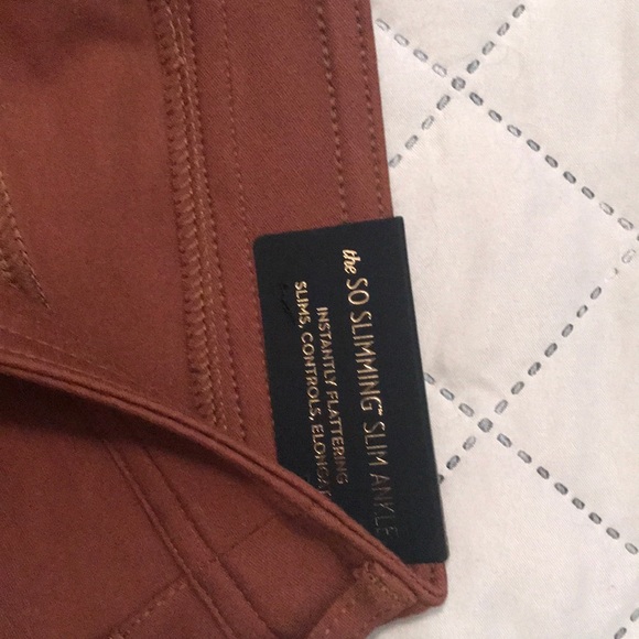 Chico’s SO SLIMMING SLIM ANKLE - Picture 3 of 7